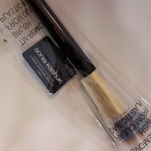 Sonia Kashuk professional large buffing brush black Number 103